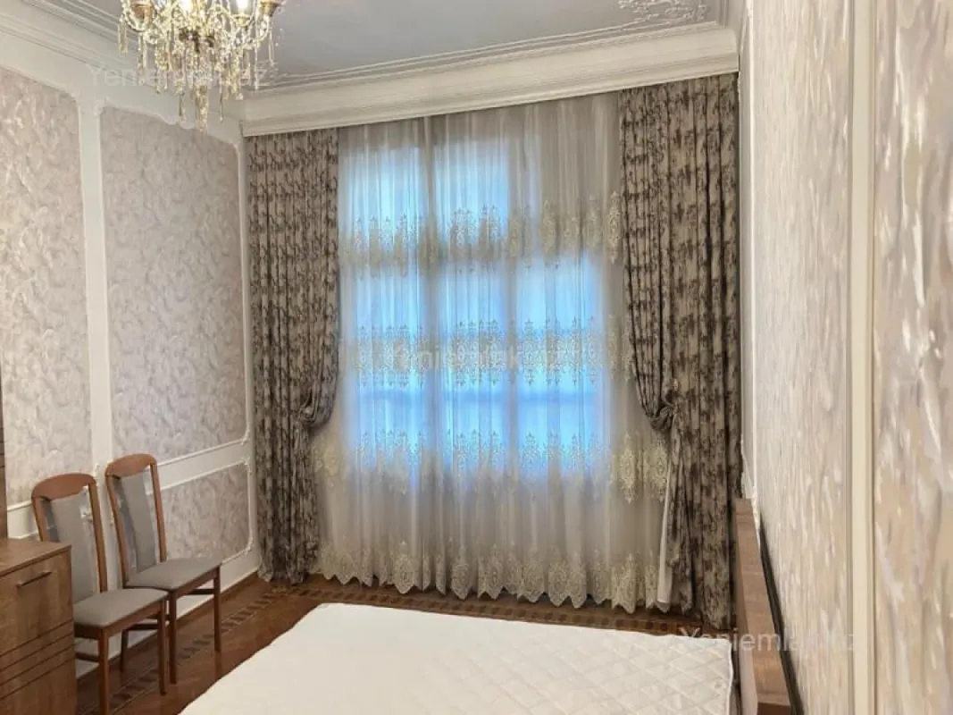 Satılır 3 otaqlı köhnə tikili 90 m²