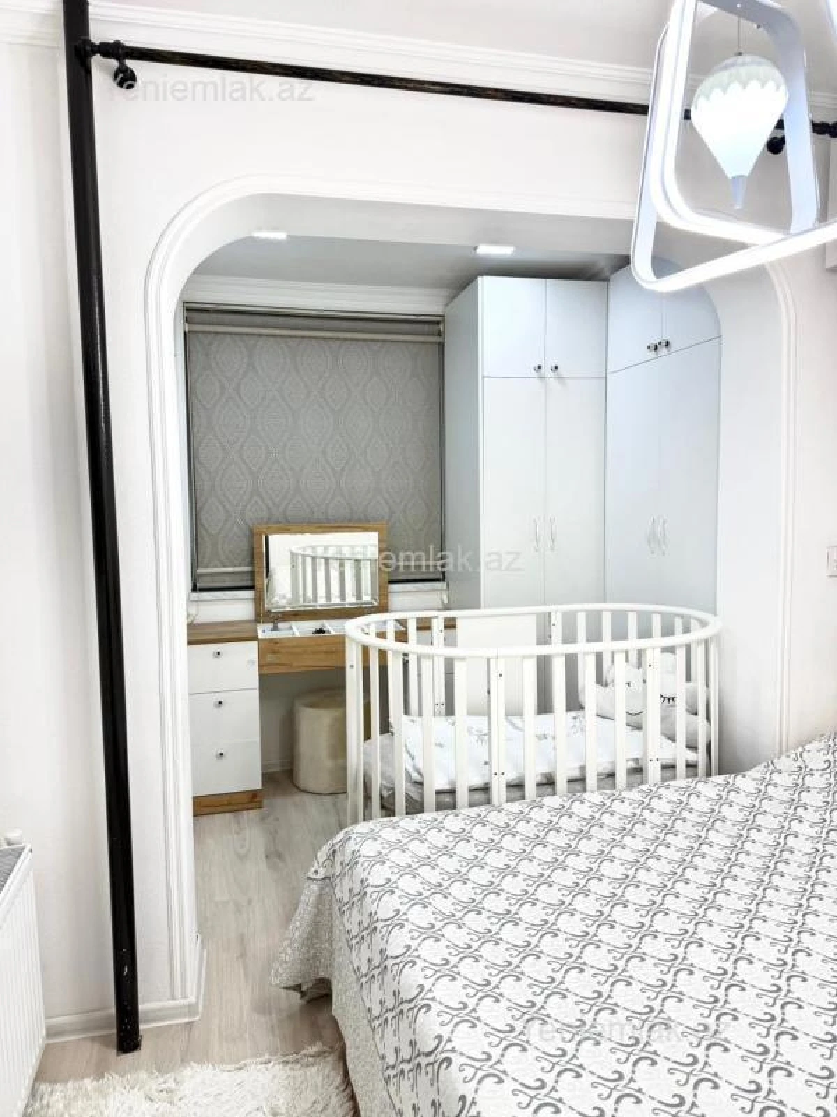 Satılır 2 otaqlı köhnə tikili 43 m²