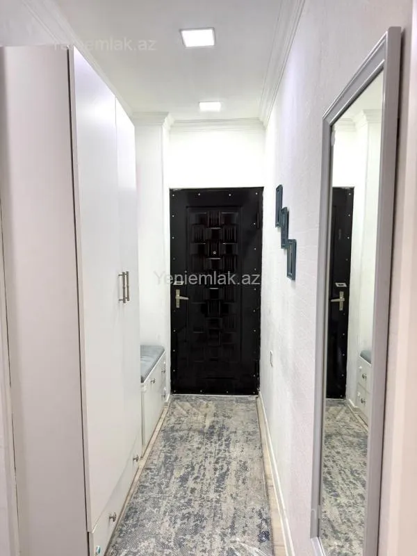 Satılır 2 otaqlı köhnə tikili 43 m²