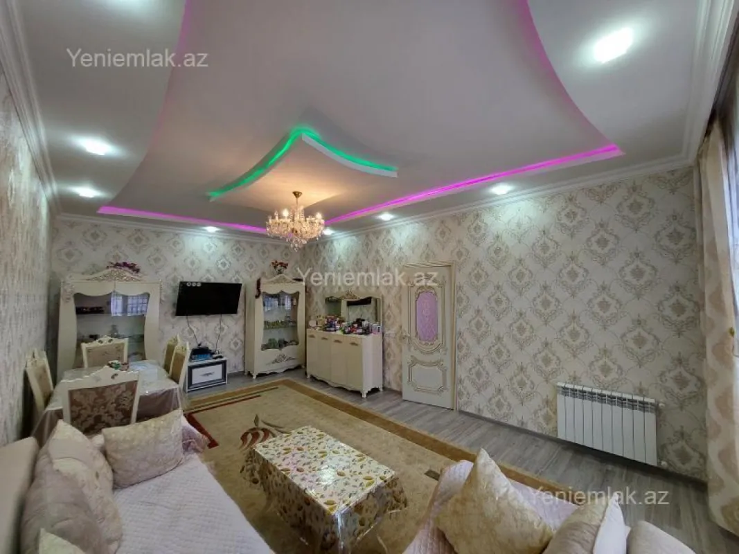 Satılır 3 otaqlı həyət evi 100 m²