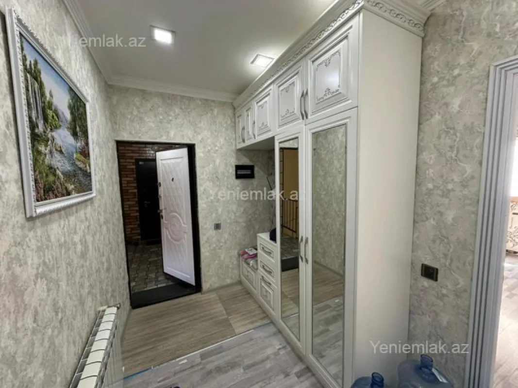 Satılır 3 otaqlı köhnə tikili 80 m²