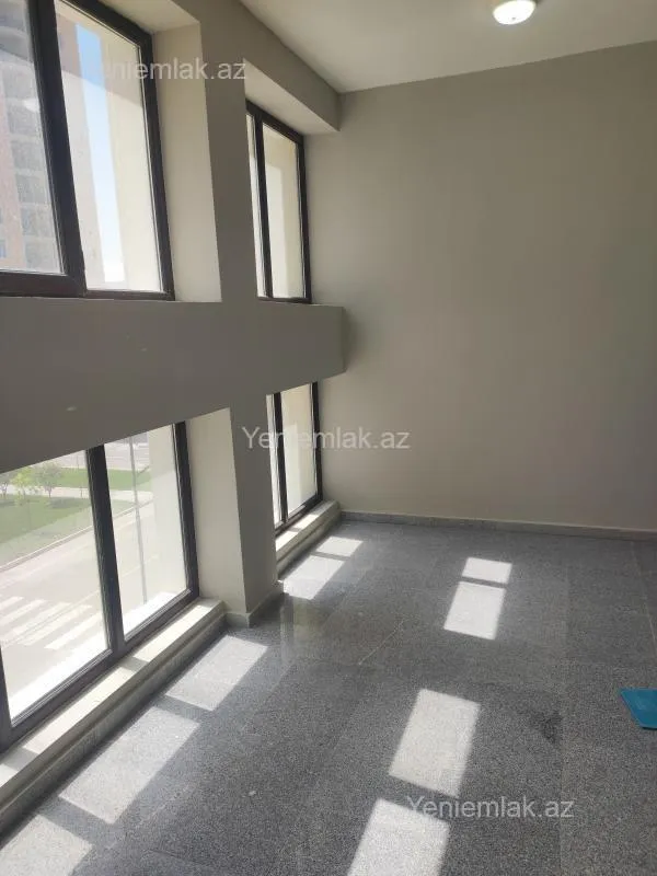 Satılır 3 otaqlı yeni tikili 88 m²
