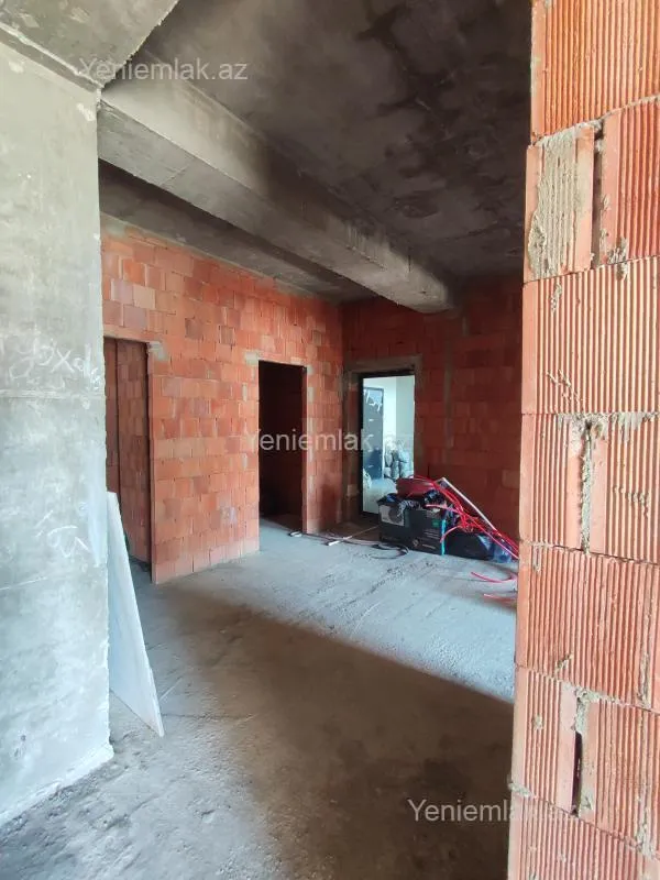 Satılır 3 otaqlı yeni tikili 88 m²