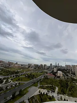 Satılır 4 otaqlı yeni tikili 195 m²