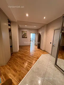 Satılır 4 otaqlı yeni tikili 195 m²