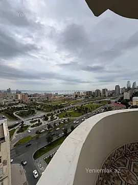 Satılır 4 otaqlı yeni tikili 195 m²