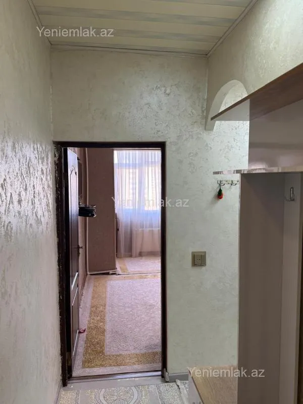 Satılır 1 otaqlı köhnə tikili 40 m²