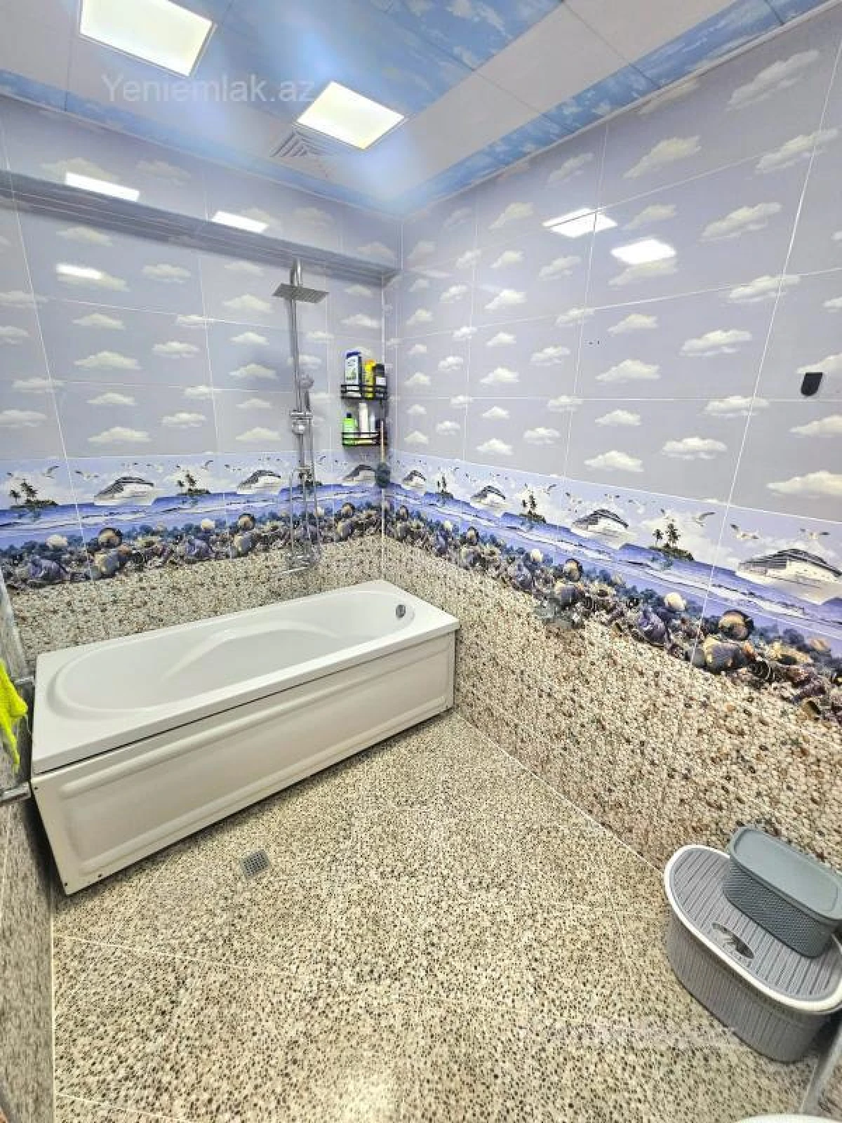 Satılır 3 otaqlı yeni tikili 120 m²