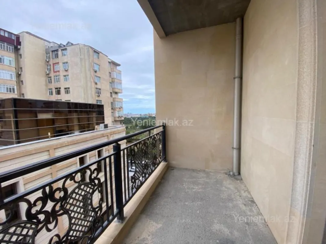 Satılır 3 otaqlı yeni tikili 146.5 m²