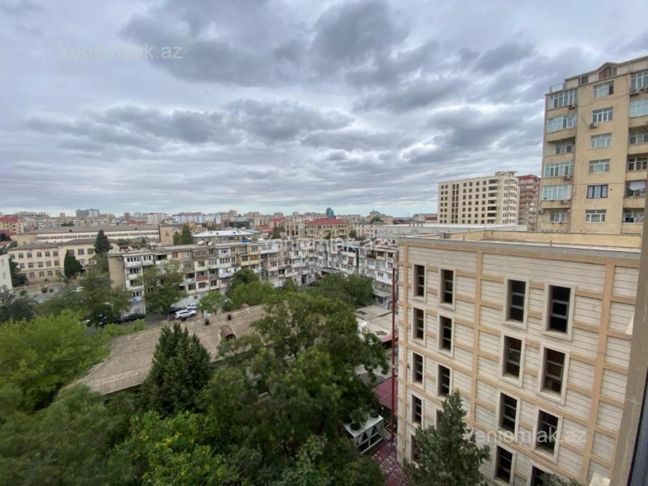 Satılır 3 otaqlı yeni tikili 146.5 m²