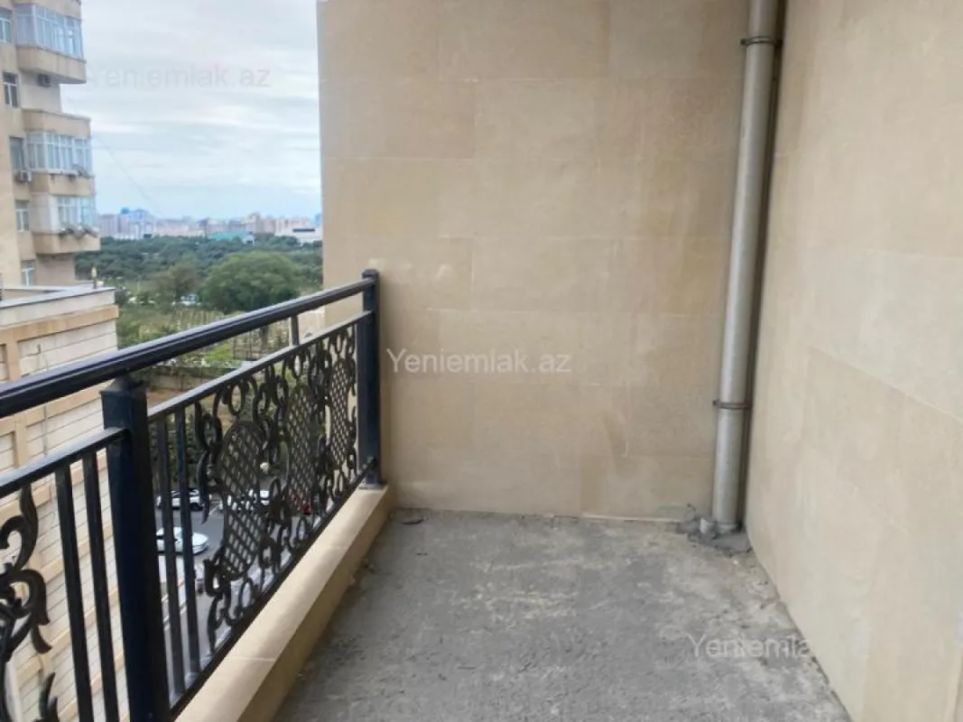 Satılır 3 otaqlı yeni tikili 146.5 m²