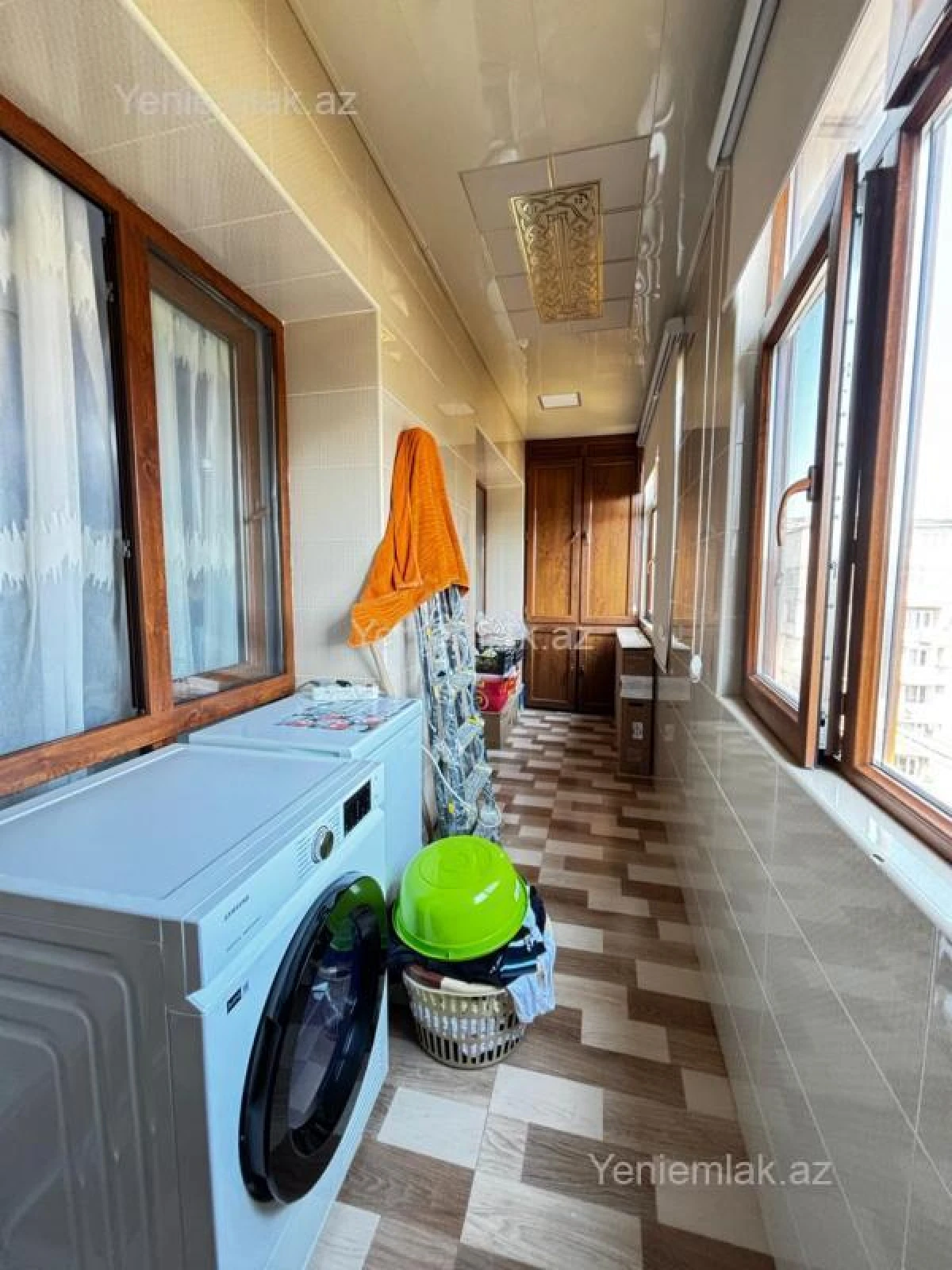 Satılır 4 otaqlı köhnə tikili 110 m²