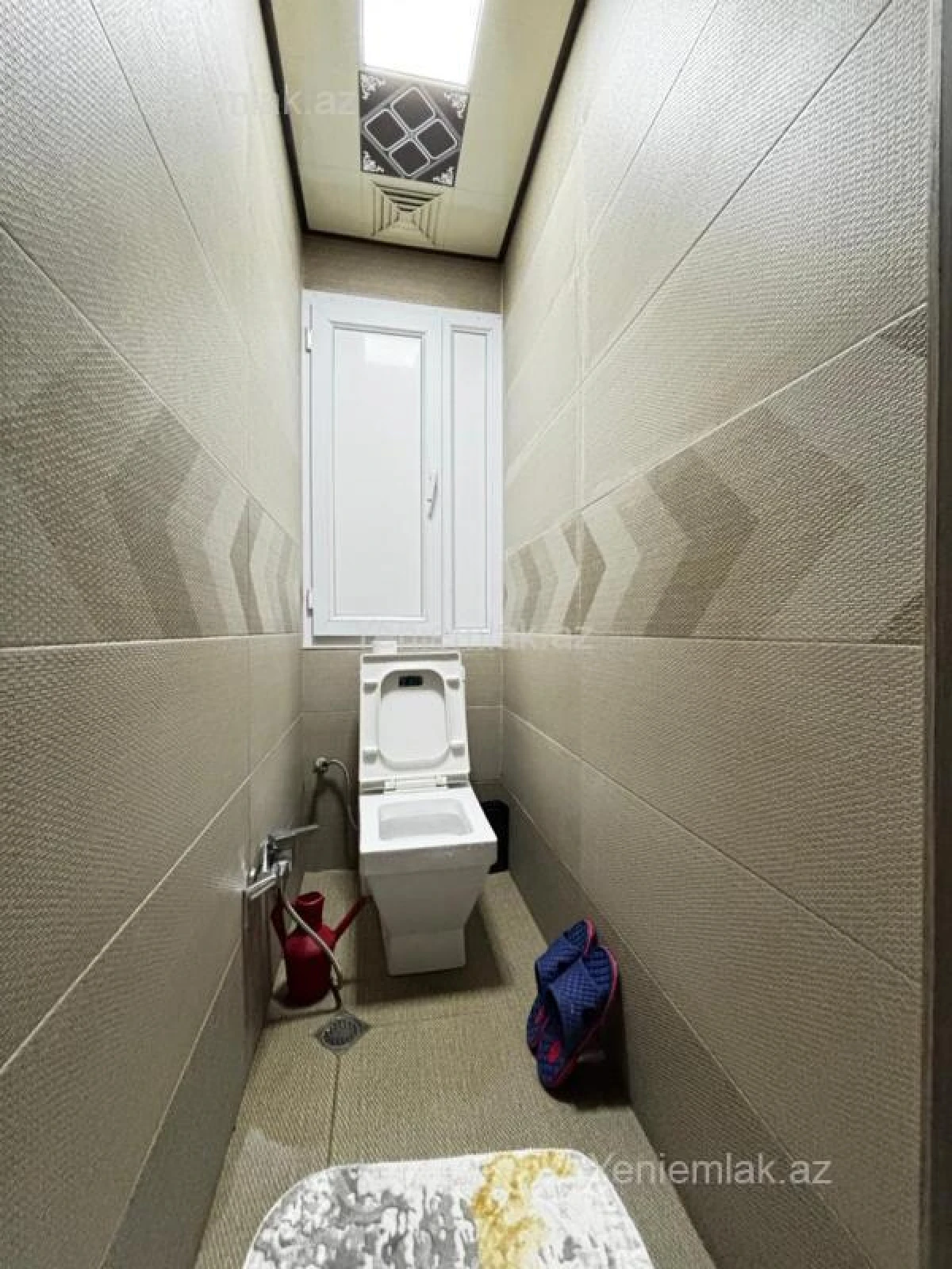 Satılır 4 otaqlı köhnə tikili 110 m²