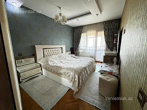 Satılır 4 otaqlı köhnə tikili 110 m²