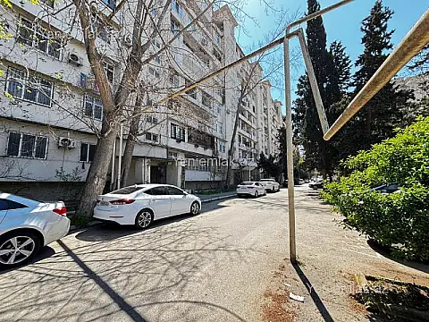 Satılır 4 otaqlı köhnə tikili 110 m² — Bakı, Xətai 4 otaq 110.00 m²