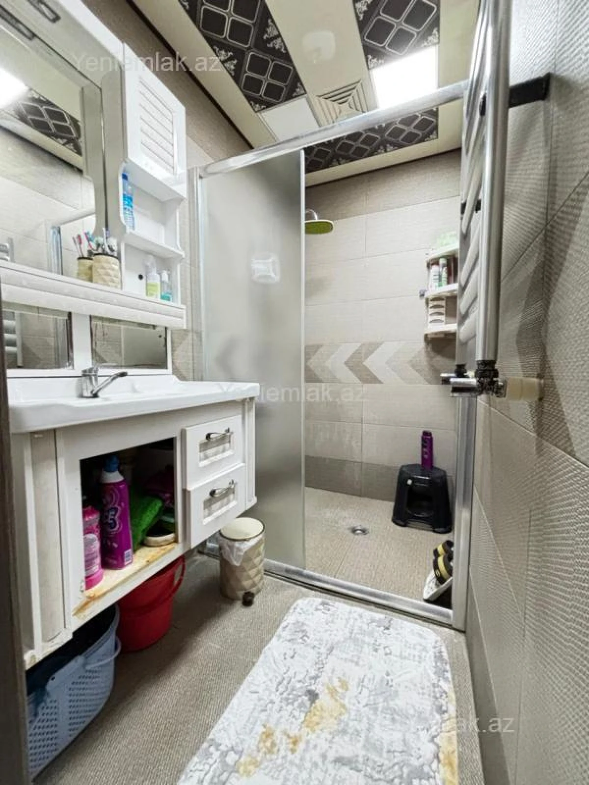 Satılır 4 otaqlı köhnə tikili 110 m²