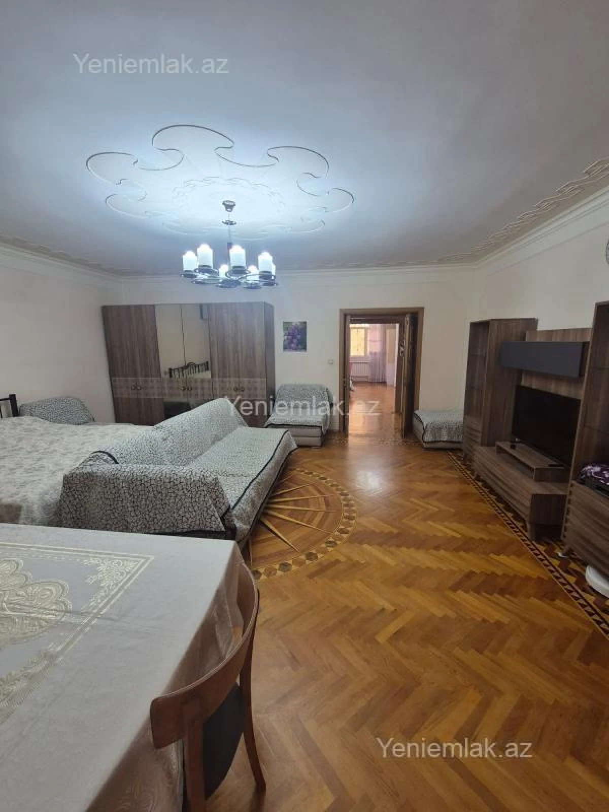 Satılır 4 otaqlı köhnə tikili 90 m²