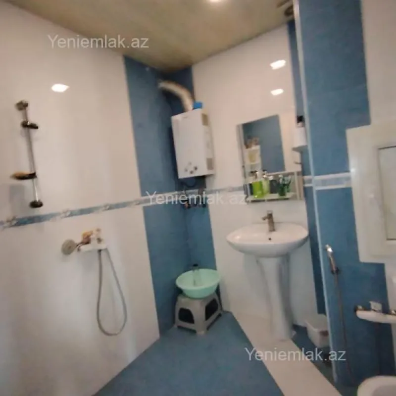 Satılır 3 otaqlı köhnə tikili 85 m²