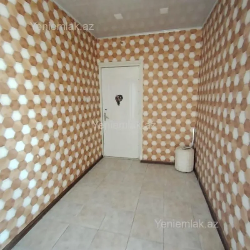 Satılır 3 otaqlı köhnə tikili 85 m²