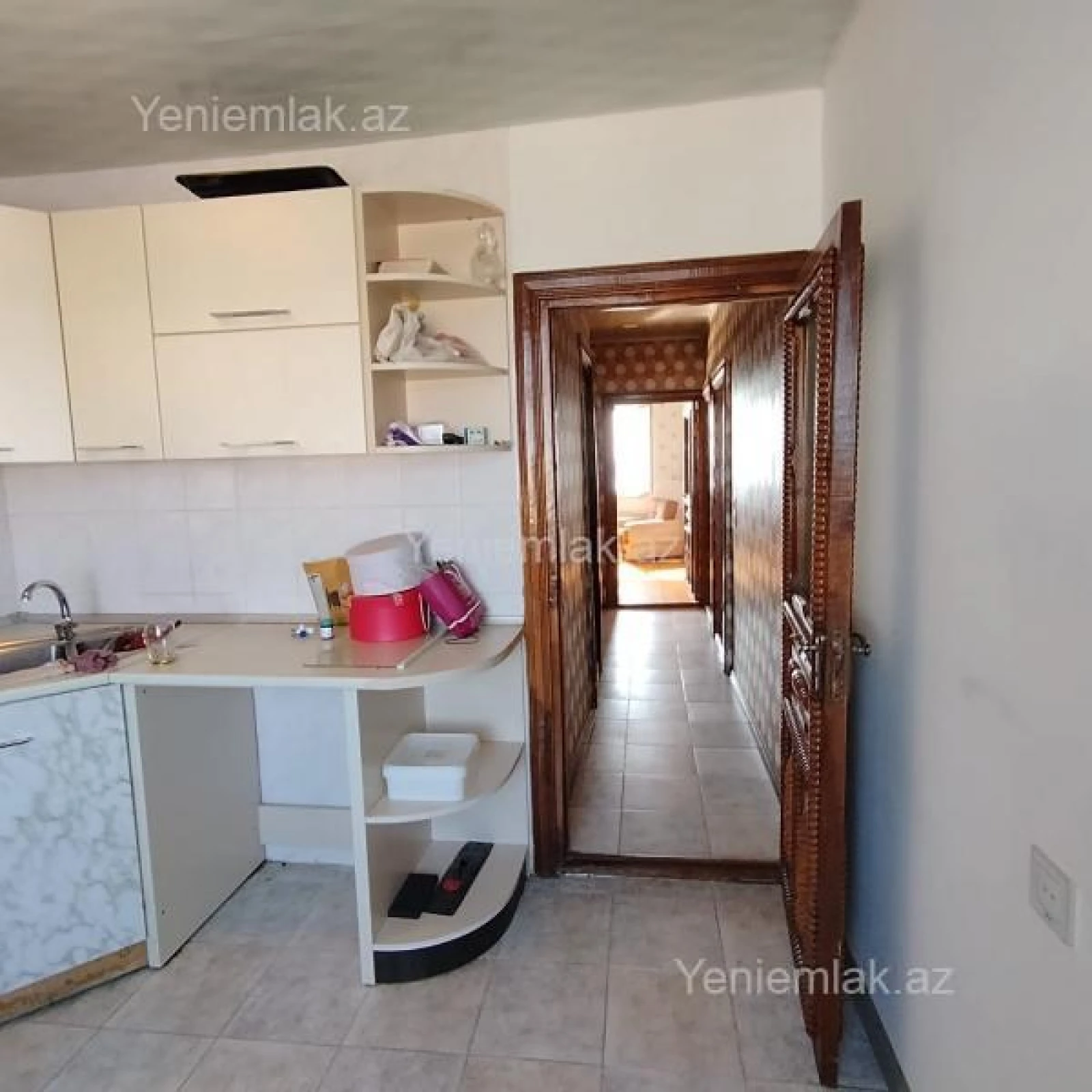 Satılır 3 otaqlı köhnə tikili 85 m²