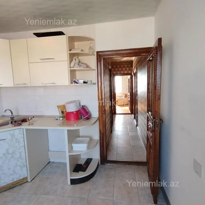 Satılır 3 otaqlı köhnə tikili 85 m²