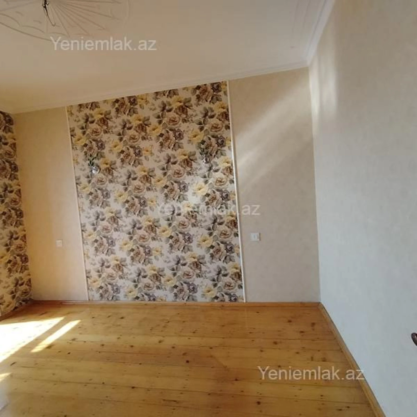 Satılır 3 otaqlı köhnə tikili 85 m²