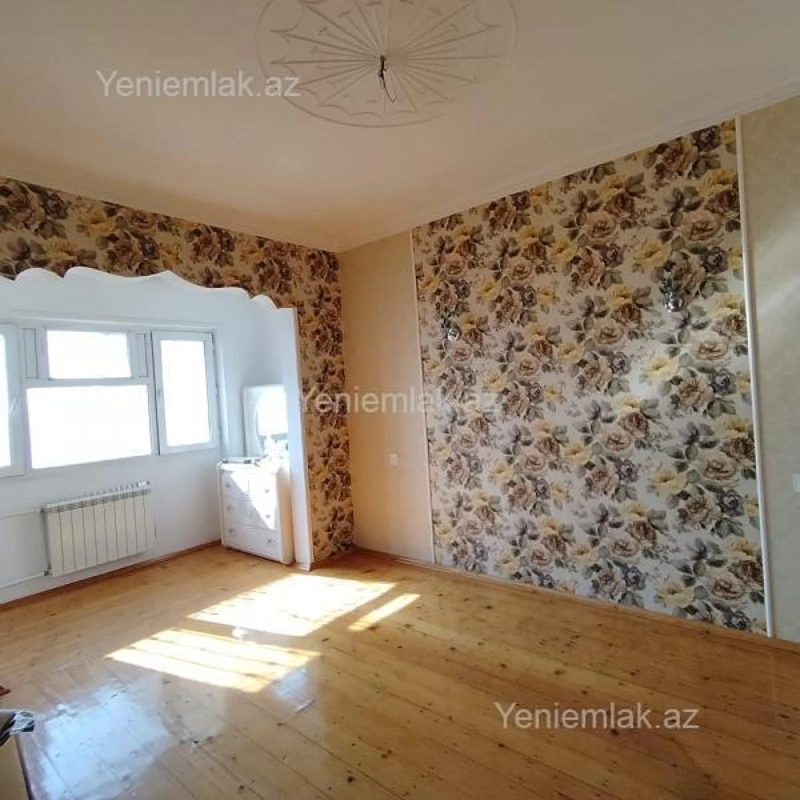 Satılır 3 otaqlı köhnə tikili 85 m²