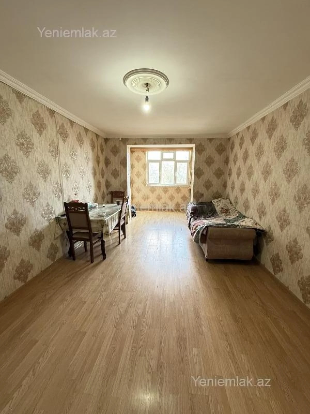 Satılır 3 otaqlı köhnə tikili 80 m²
