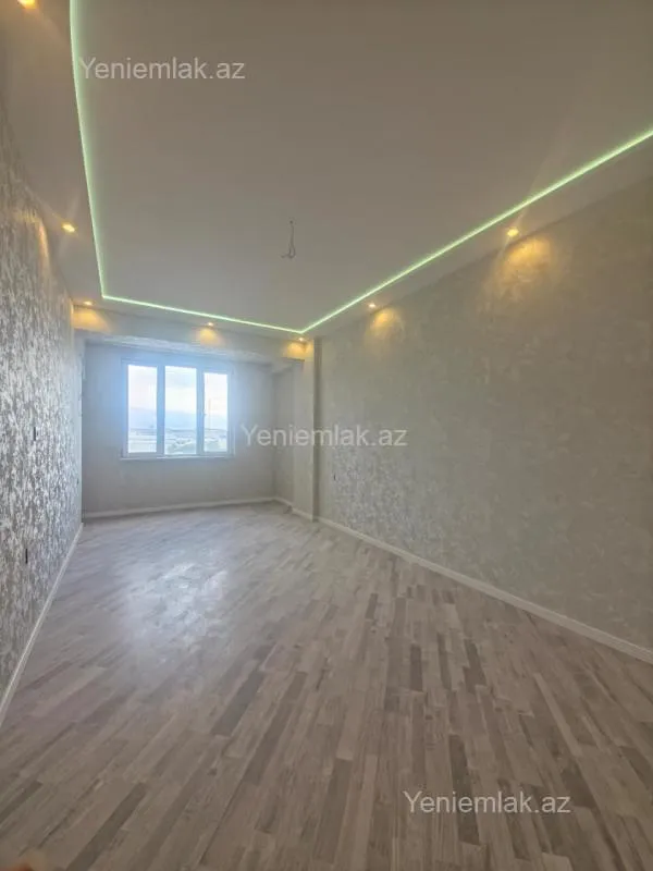 Satılır 3 otaqlı yeni tikili 81 m²