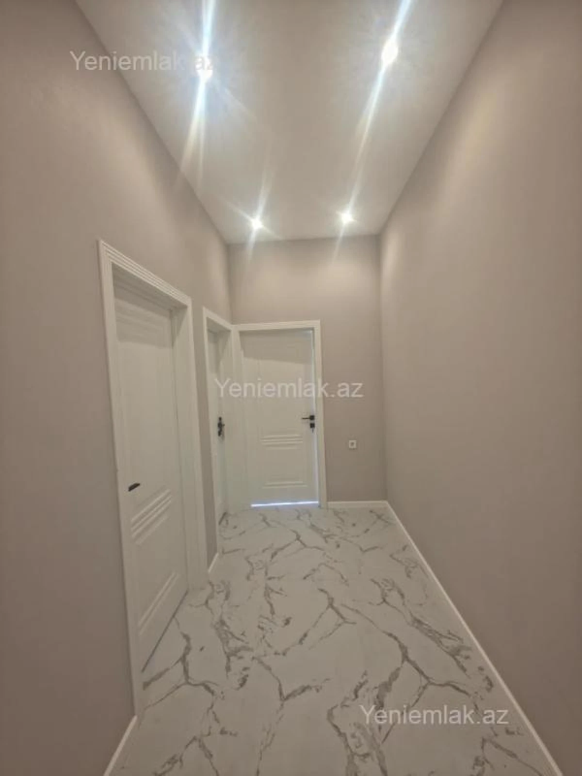 Satılır 3 otaqlı yeni tikili 81 m²