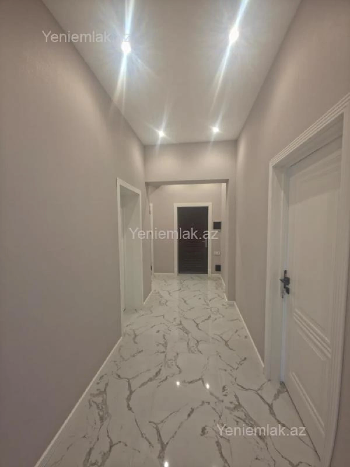 Satılır 3 otaqlı yeni tikili 81 m²