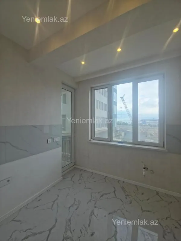 Satılır 3 otaqlı yeni tikili 81 m²