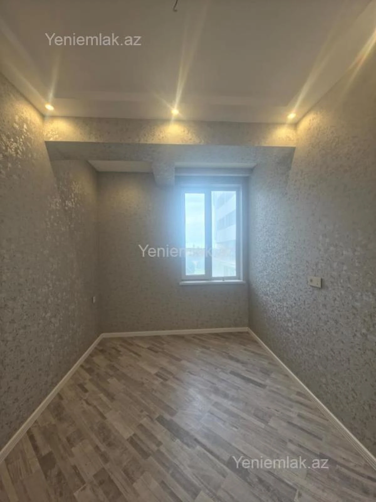 Satılır 3 otaqlı yeni tikili 81 m²