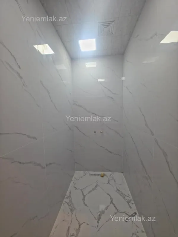 Satılır 3 otaqlı yeni tikili 81 m²