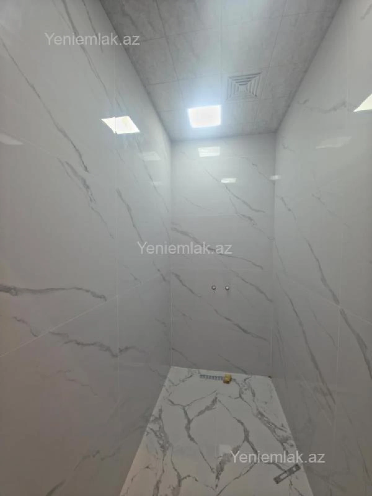 Satılır 3 otaqlı yeni tikili 81 m²