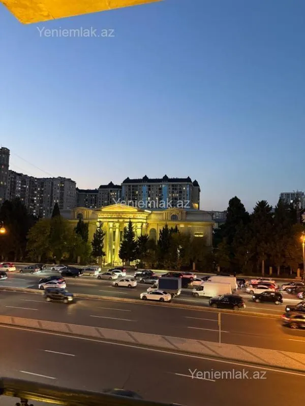 Satılır 3 otaqlı köhnə tikili 70 m²