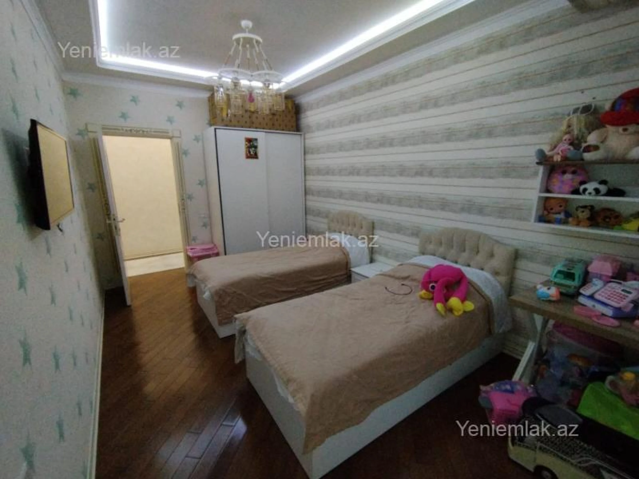 Satılır 3 otaqlı yeni tikili 140 m²