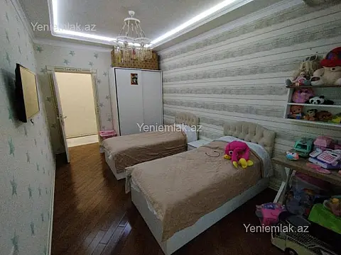 Satılır 3 otaqlı yeni tikili 140 m²