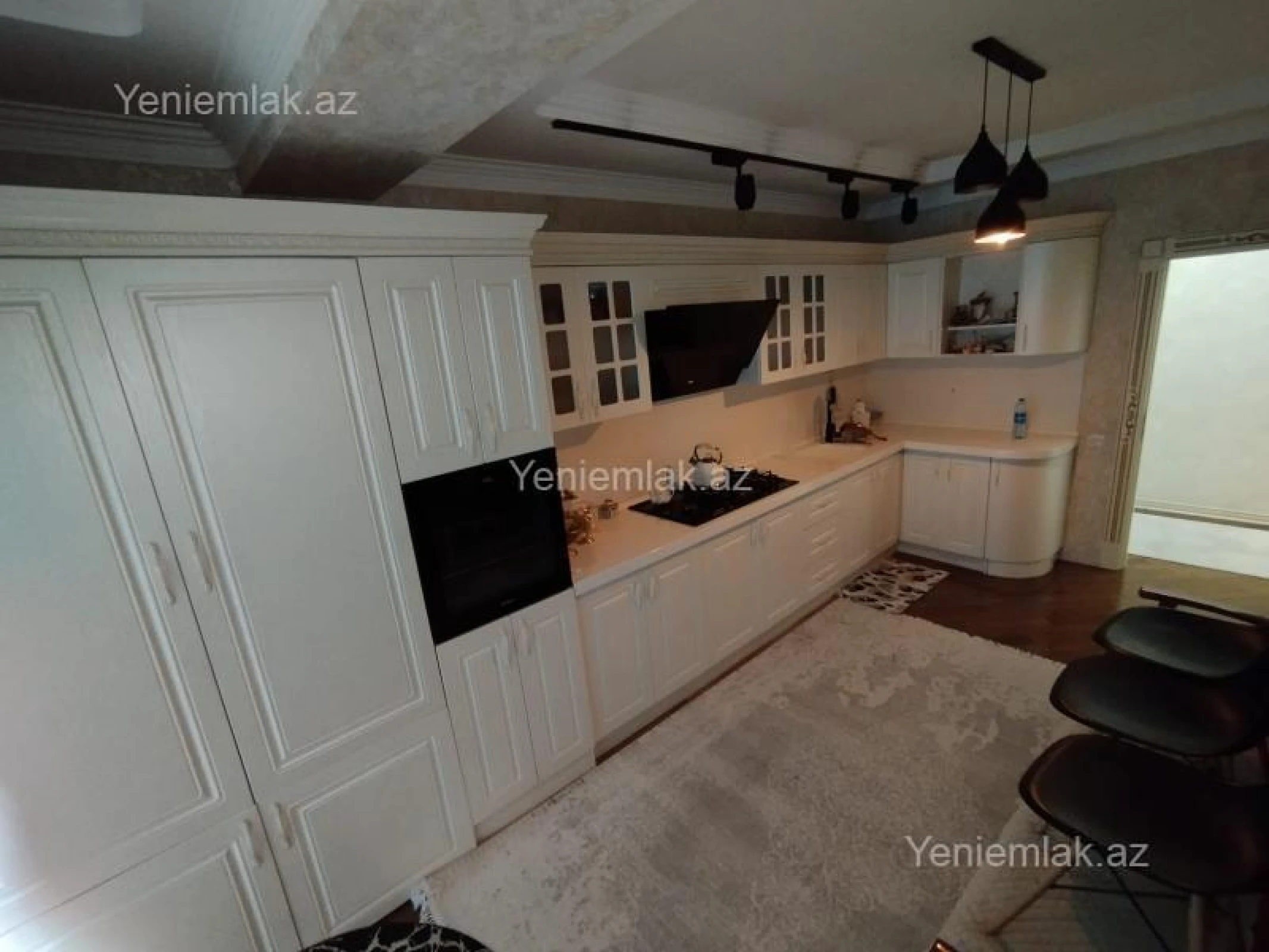 Satılır 3 otaqlı yeni tikili 140 m²