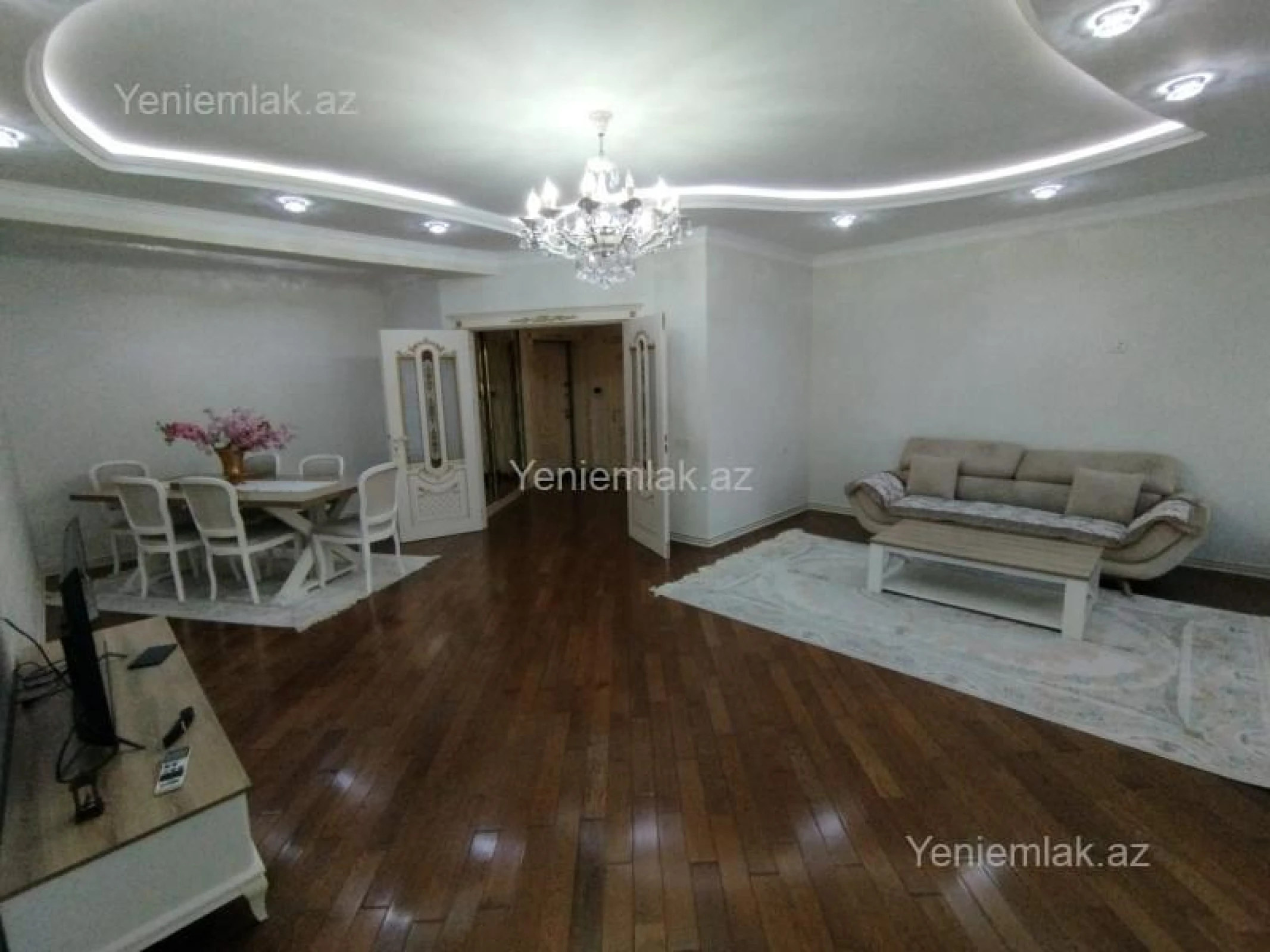Satılır 3 otaqlı yeni tikili 140 m²