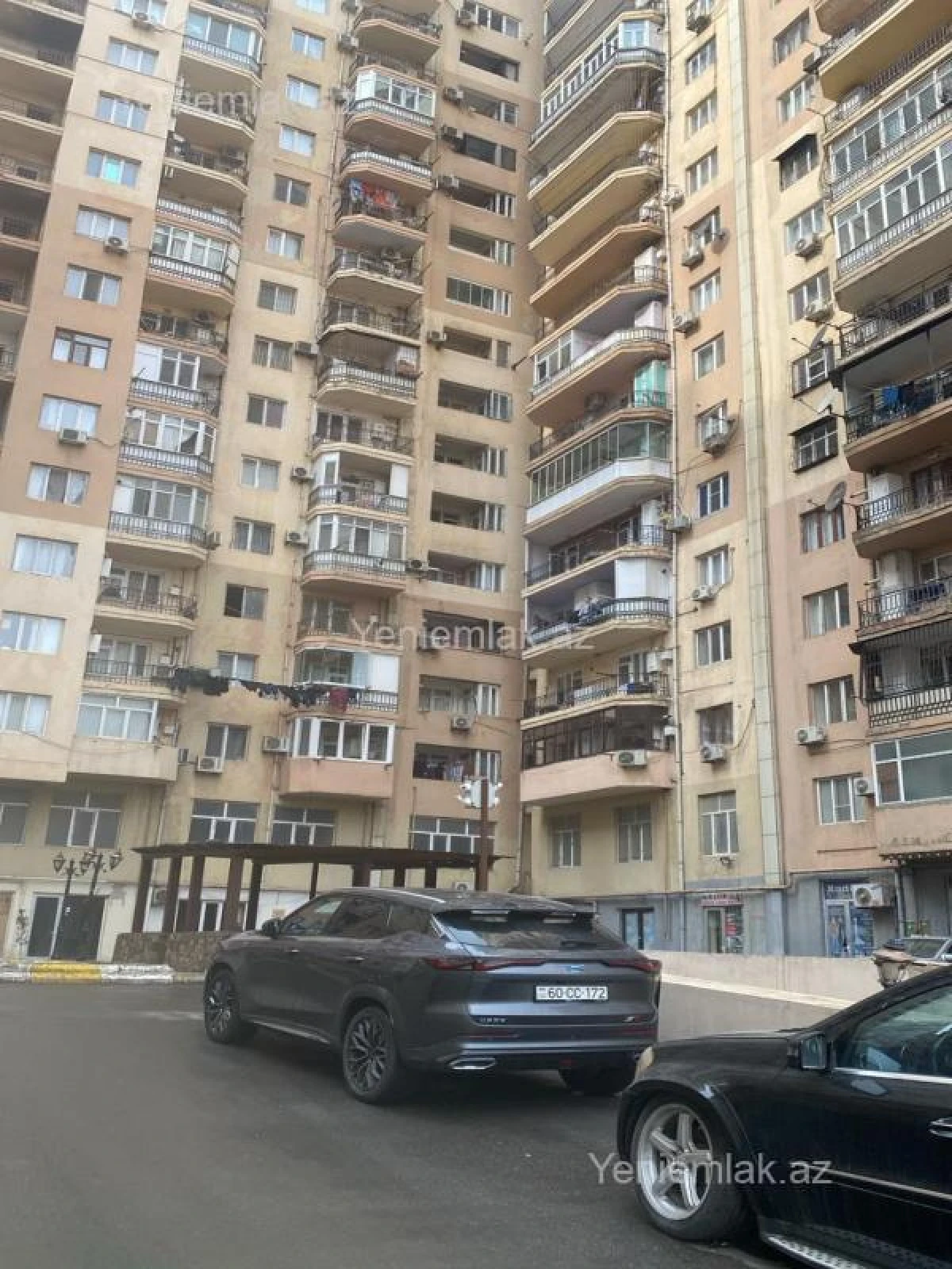 Satılır 3 otaqlı yeni tikili 105 m²