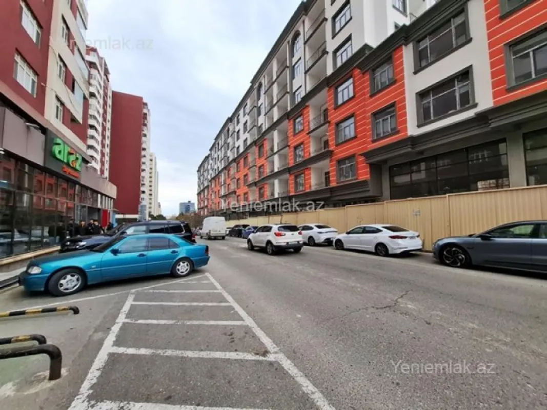 Satılır 3 otaqlı yeni tikili 114 m²