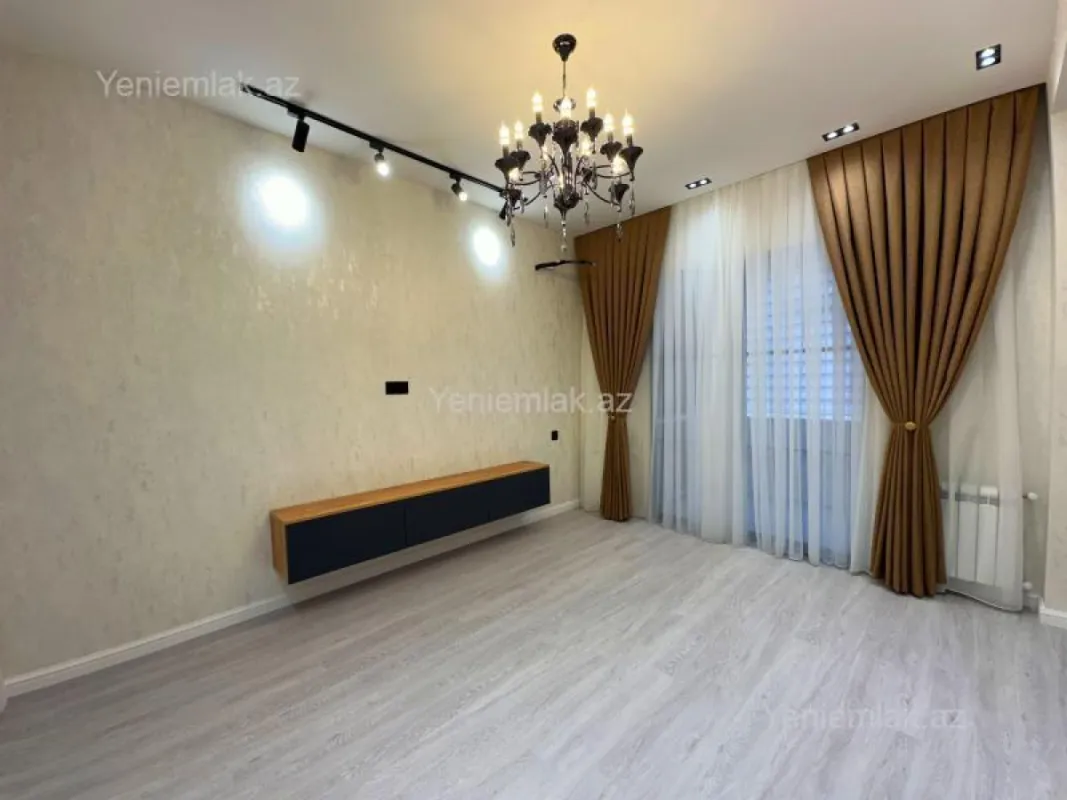 Satılır 2 otaqlı yeni tikili 52 m²