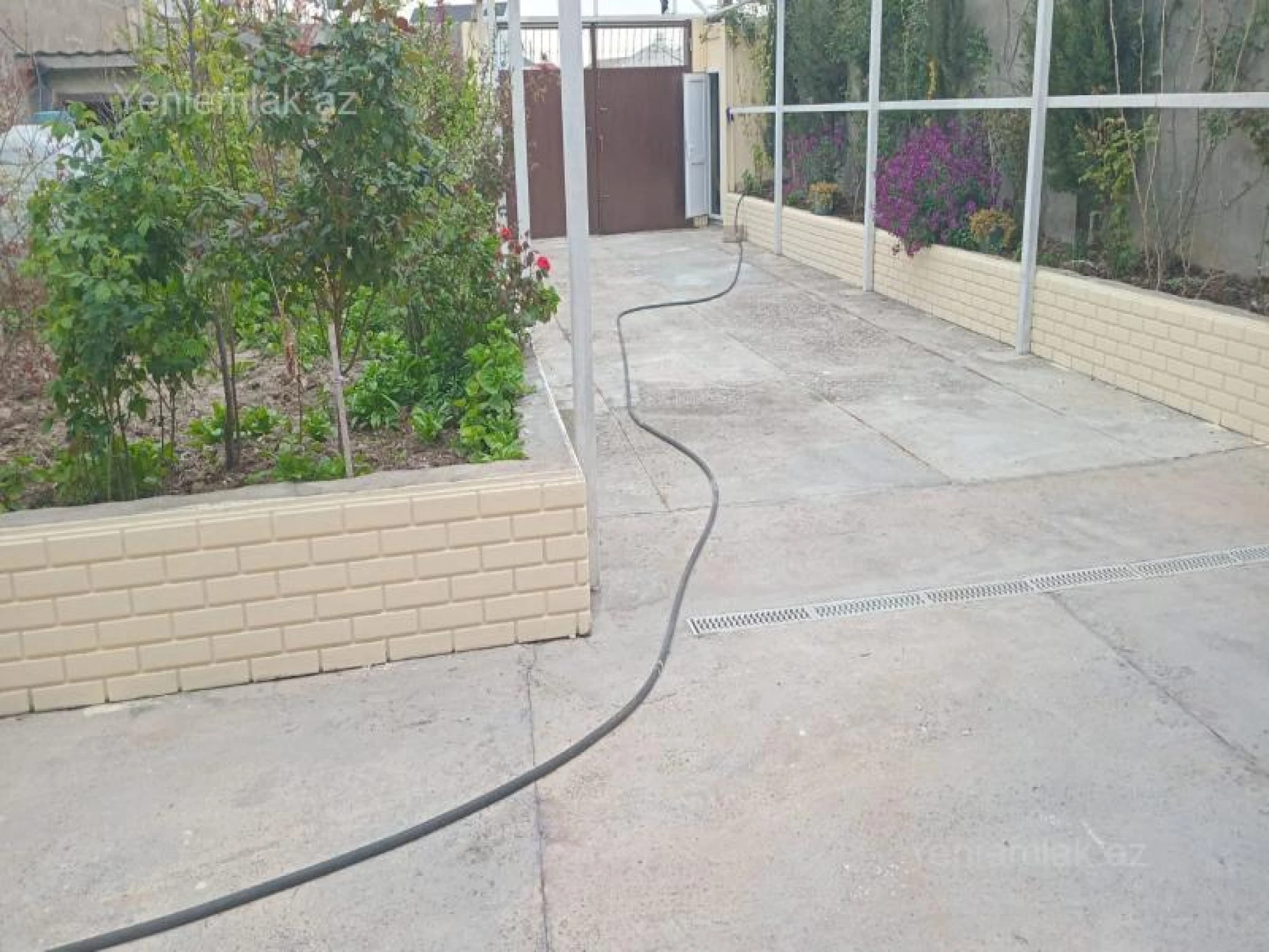 Satılır 3 otaqlı həyət evi 100 m²