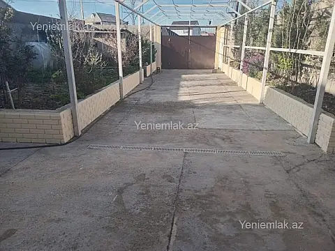 Satılır 3 otaqlı həyət evi 100 m²