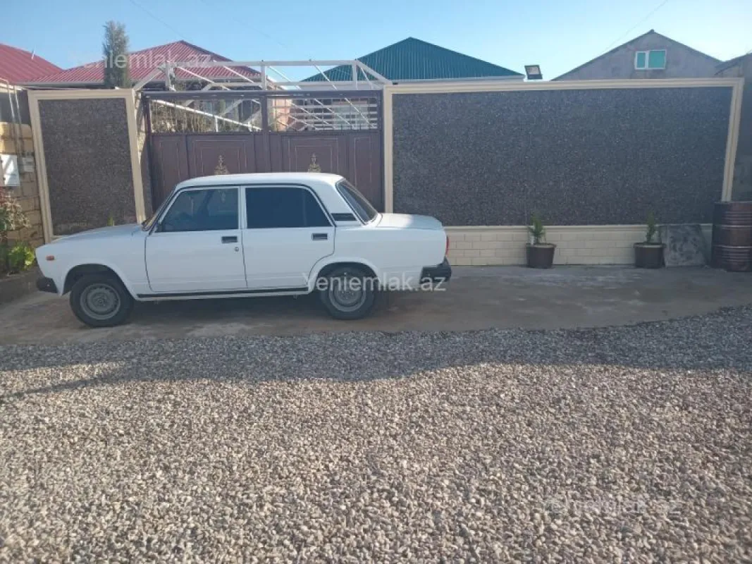 Satılır 3 otaqlı həyət evi 100 m²