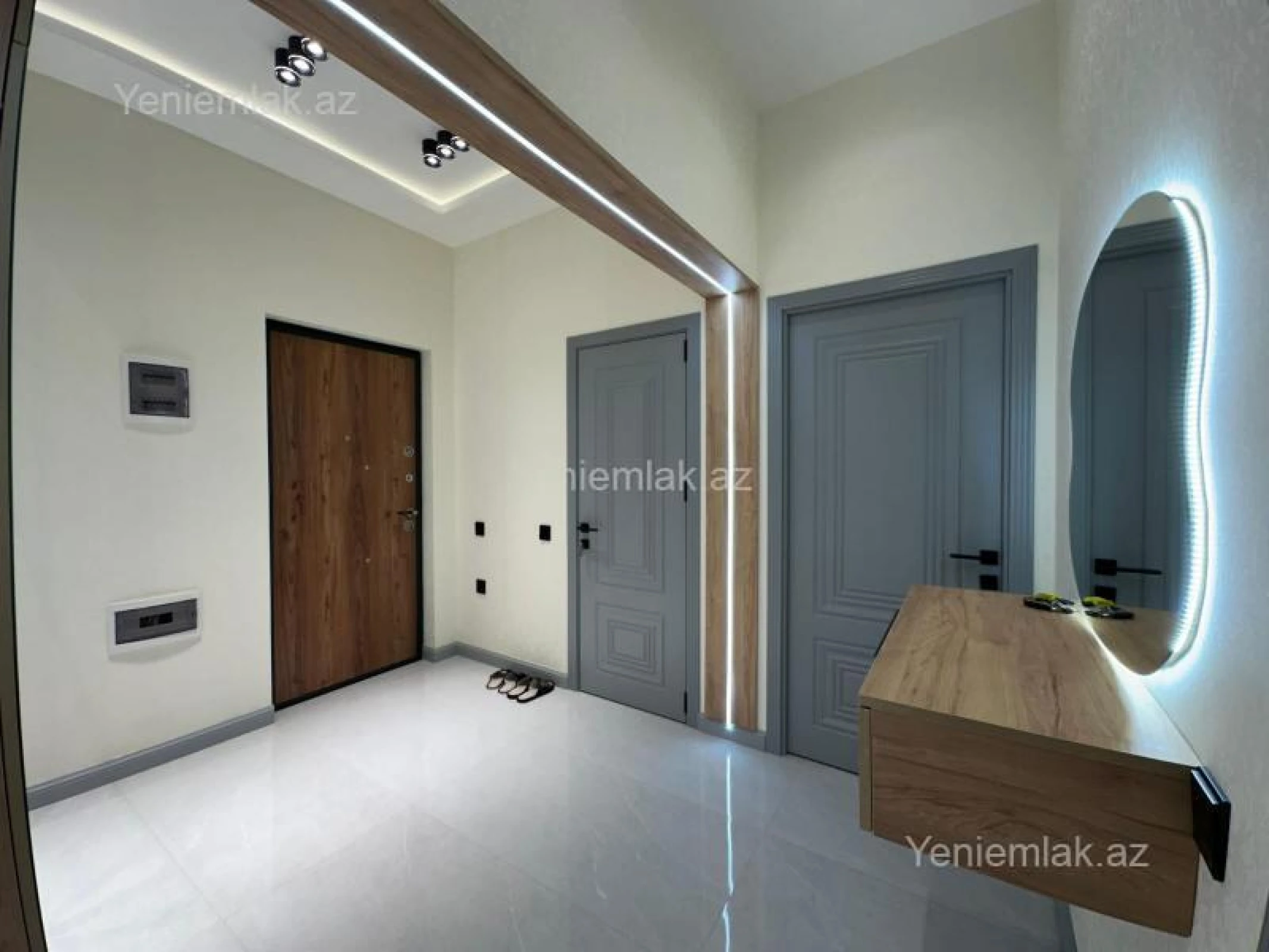 Satılır 3 otaqlı yeni tikili 80 m²