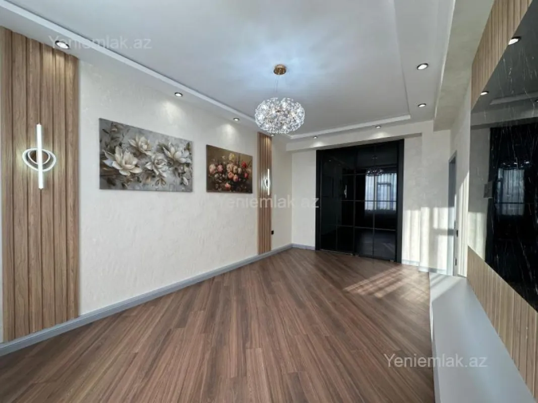 Satılır 3 otaqlı yeni tikili 80 m²