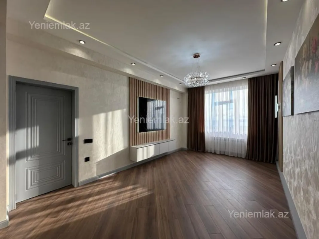 Satılır 3 otaqlı yeni tikili 80 m²