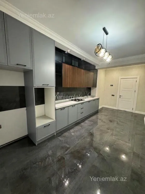 Satılır 3 otaqlı yeni tikili 145 m²